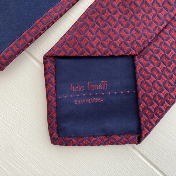 Italo Ferretti Men’s Burgundy And Dark Blue Silk Handmade Tie EUC - Picture 3 of 7